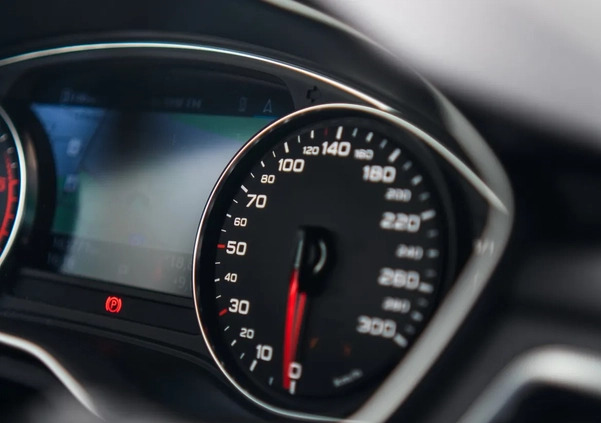 Audi A4 cena 93500 przebieg: 163777, rok produkcji 2020 z Płock małe 436